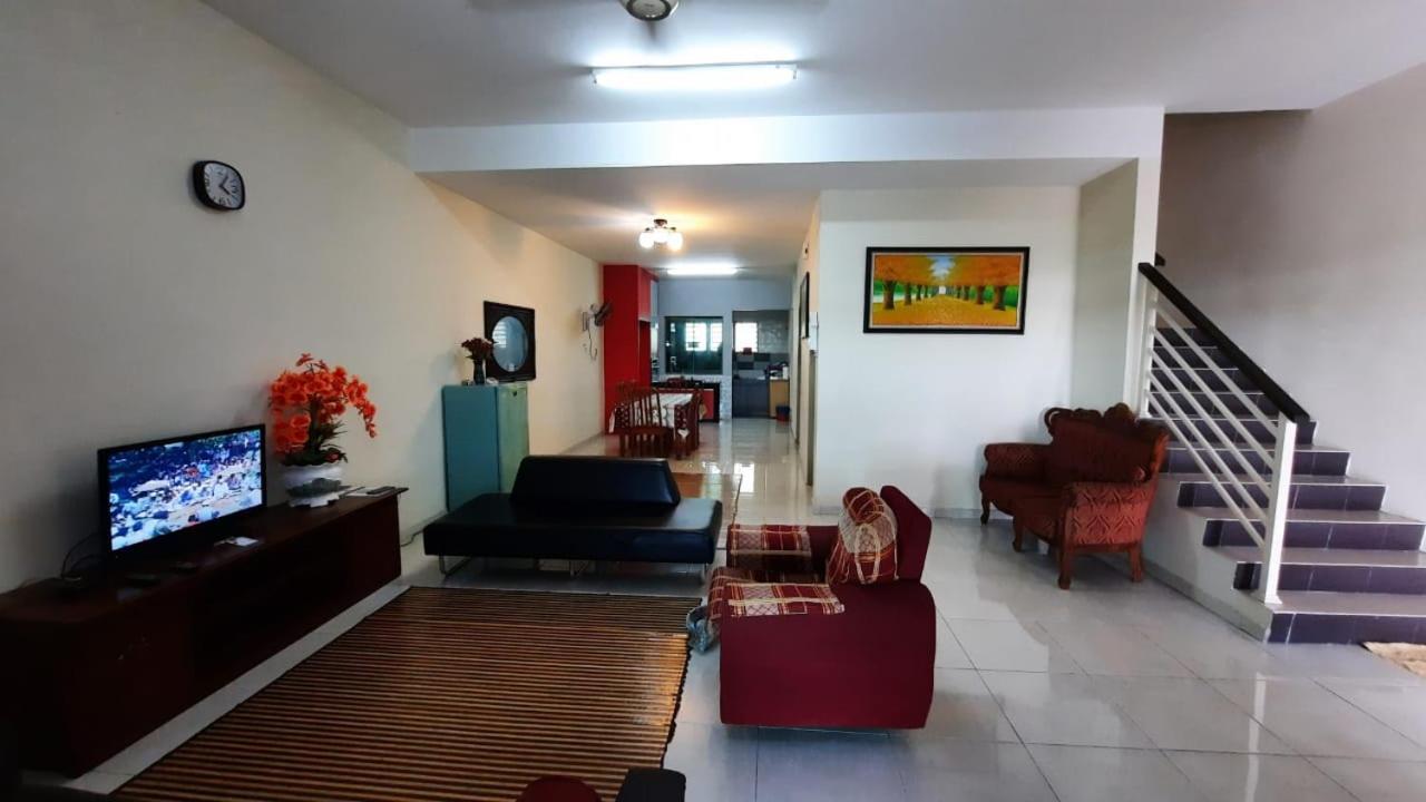 Homestay Ipoh Pengkalan Zawiah Exteriör bild