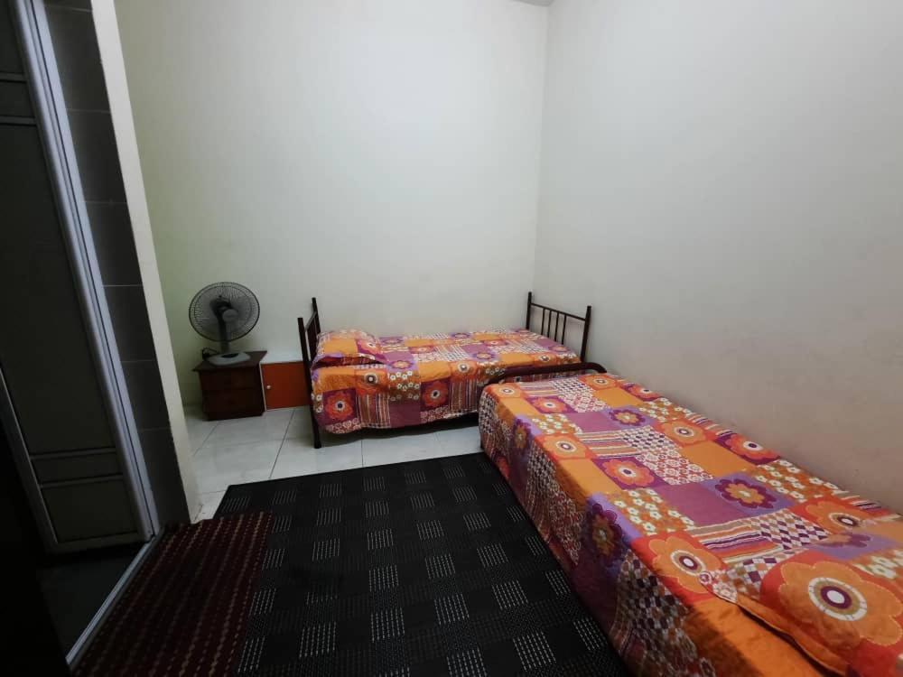 Homestay Ipoh Pengkalan Zawiah Exteriör bild